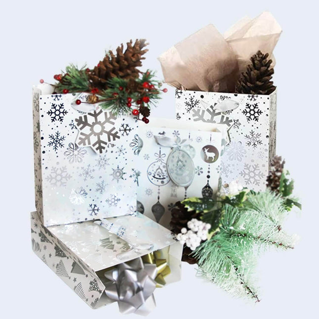 Posh Paper 9 1⁄4“ Christmas Gift Bags, Medium Size, Metallic Silver